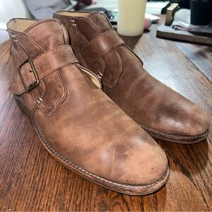 UGG Australia Men’s 10M Graham Distressed Leather  Strap Boots Casual 1003381